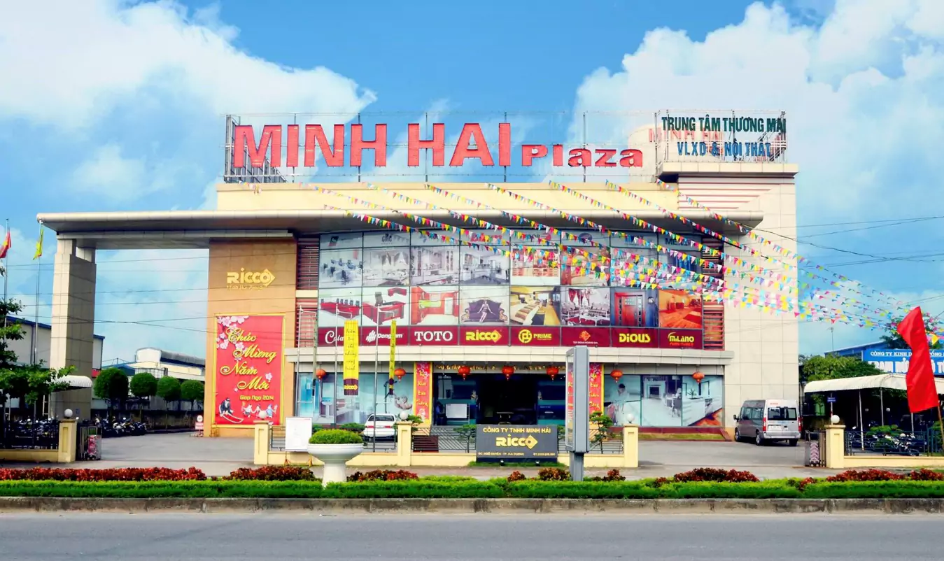 Thang tải hàng tại Công ty TNHH Minh Hải